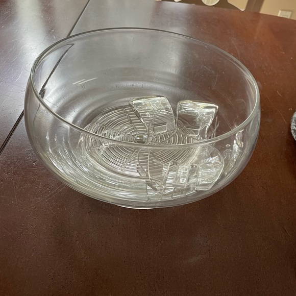Amazon salad serving bowl - Picture 1 of 2